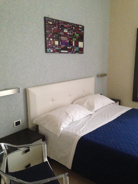B&B 21-12 Saviano Room photo